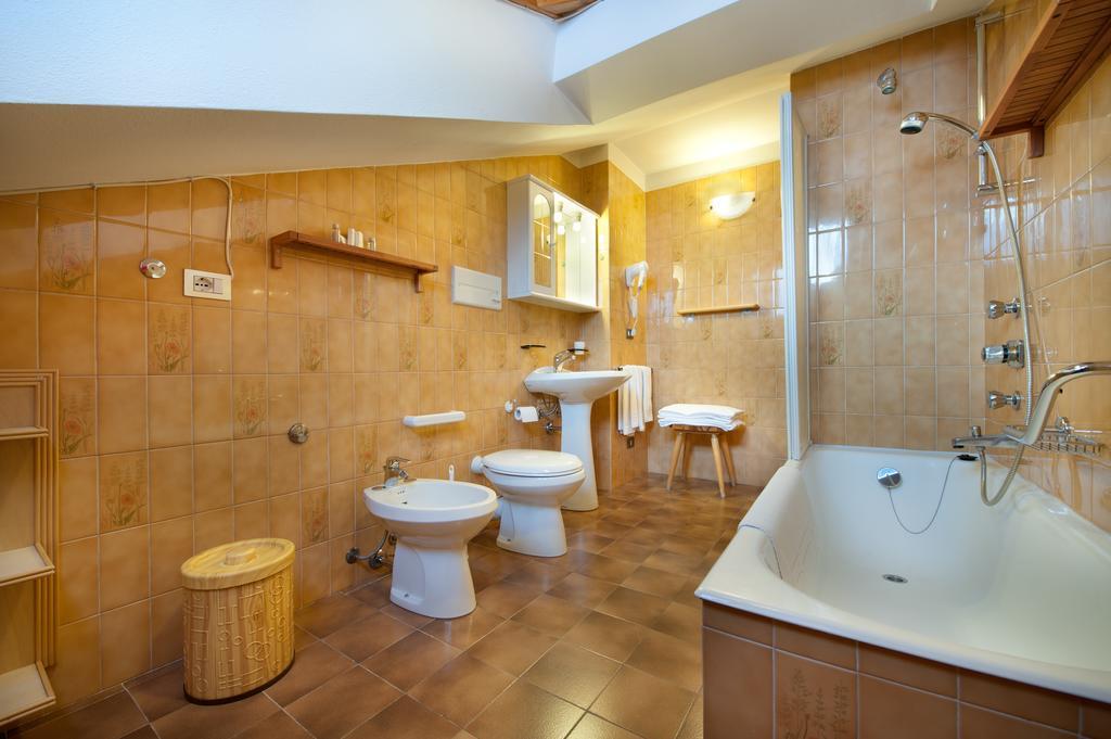 Appartamenti 3000 Livigno Phòng bức ảnh